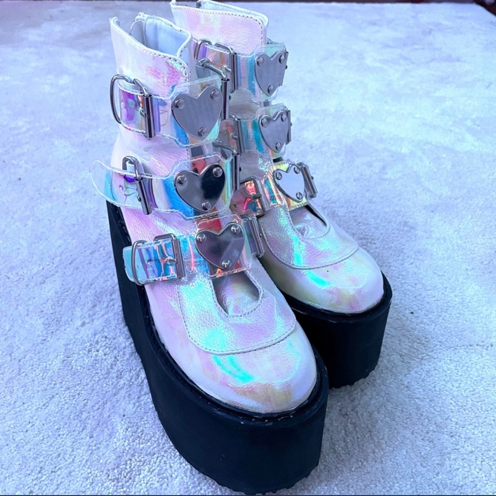 Heart Demonia Boots